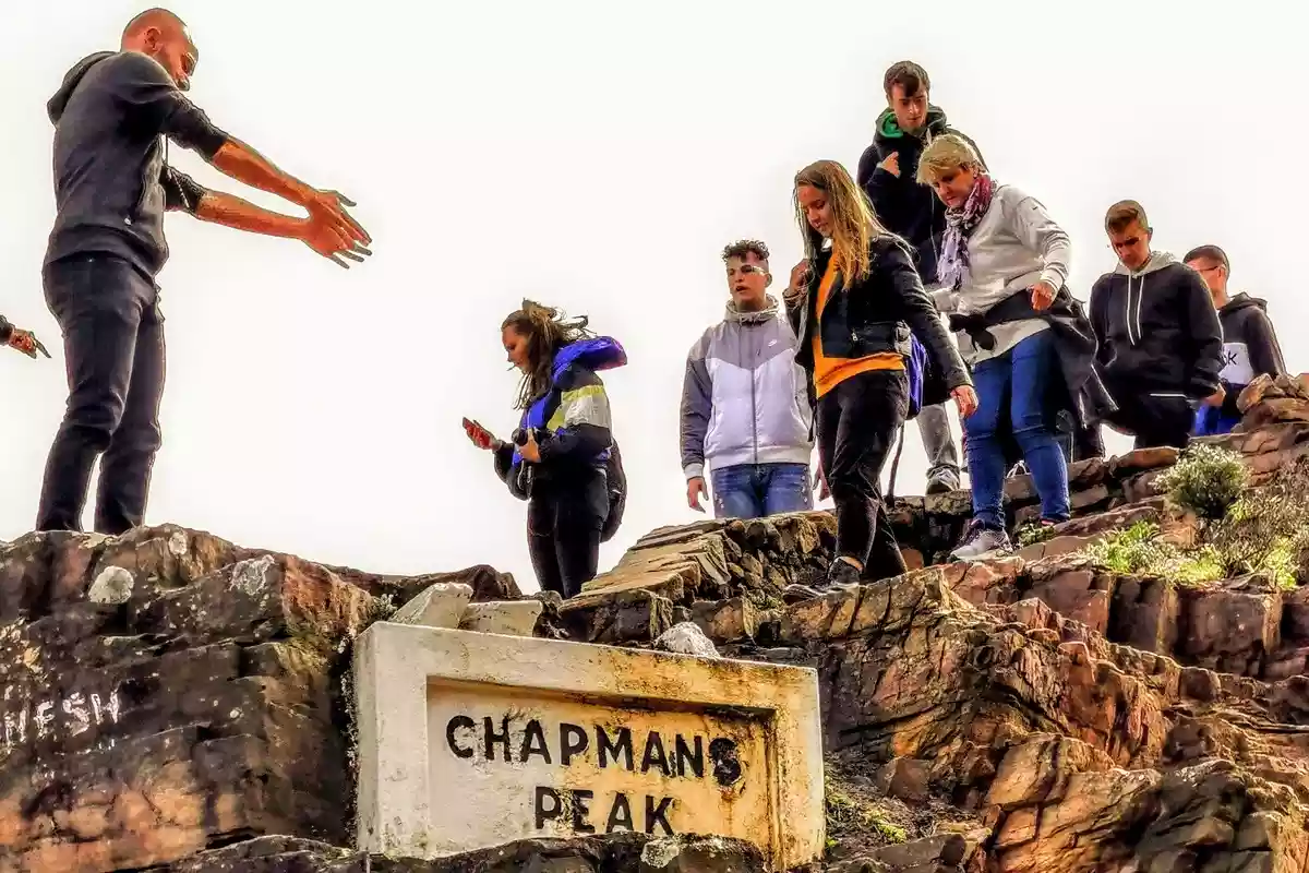 Scenic Chapman's Peak drive backdrop framing exploration