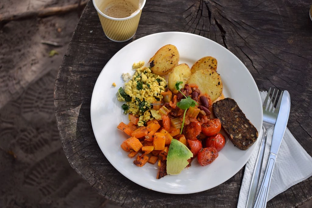 Fresh artisan farm breakfast options at Wild Oats market